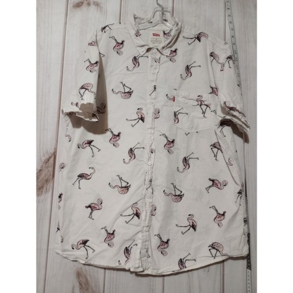 Levi's Shirt Mens XL‎ White Flamingo Print Button Up Short Sleeve Casual Summer